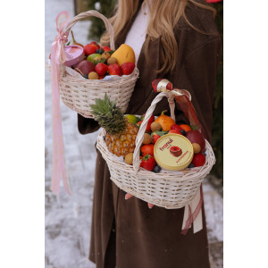 №35 Корзинка с фруктами и франуи 