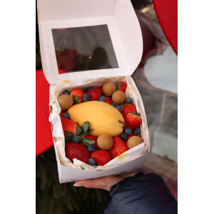 №2  Коробка фруктов